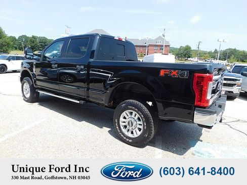 Used 2017 Ford F250 XLT w/ XLT Value Package image 6
