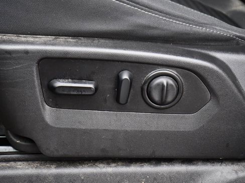 Used 2021 Chevrolet Silverado 1500 LT image 14