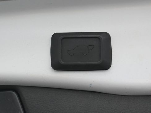 Certified 2024 Toyota RAV4 XLE w/ Convenience Package image 31