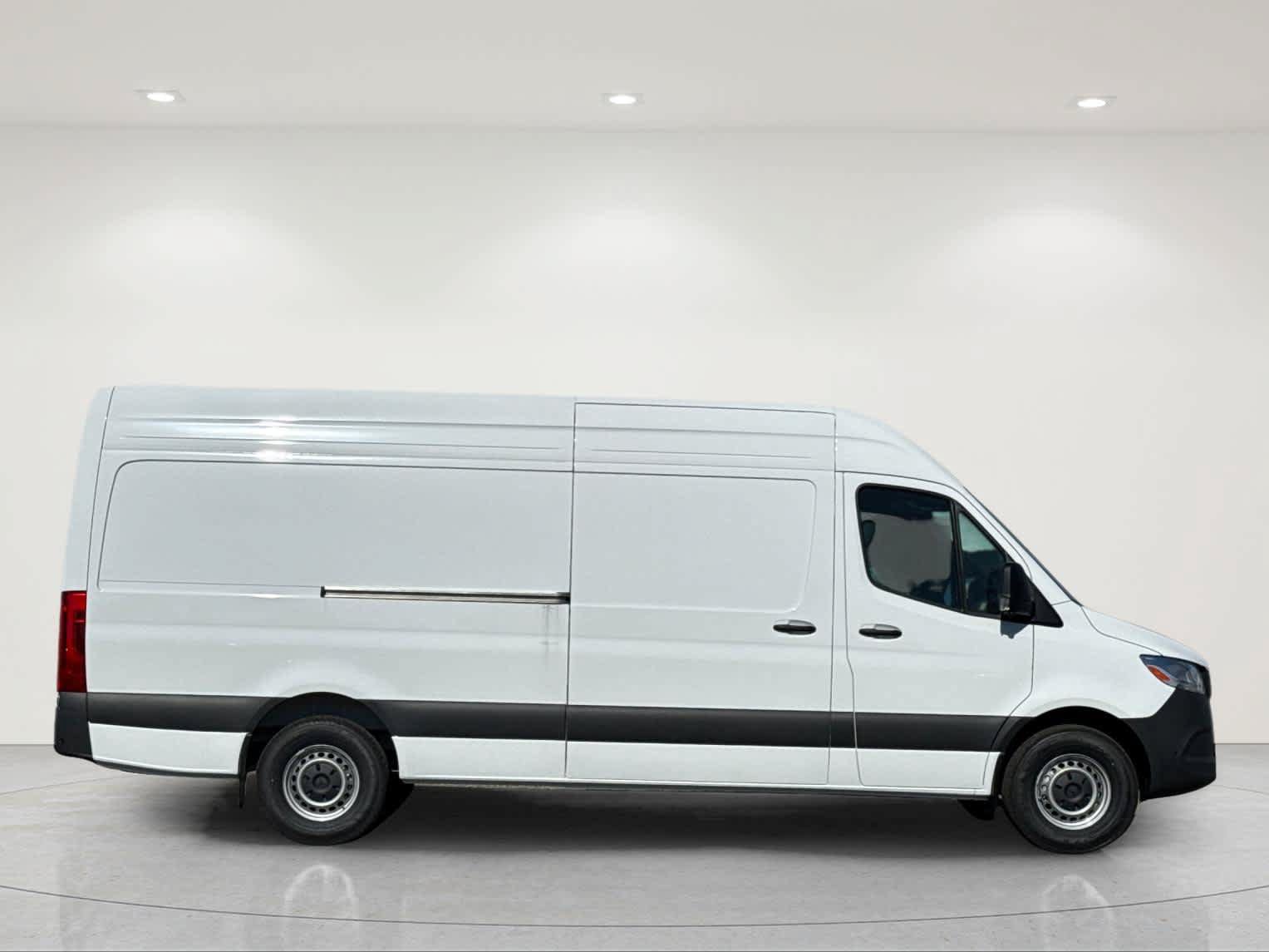New 2027 Mercedes-Benz Sprinter 2500 image 7