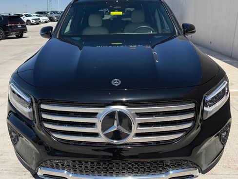 Used 2026 Mercedes-Benz GLB 250 image 4