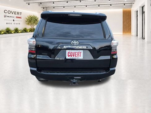 Used 2015 Toyota 4Runner SR5 Premium RWD image 9