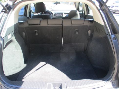 Used 2019 Honda HR-V LX image 7