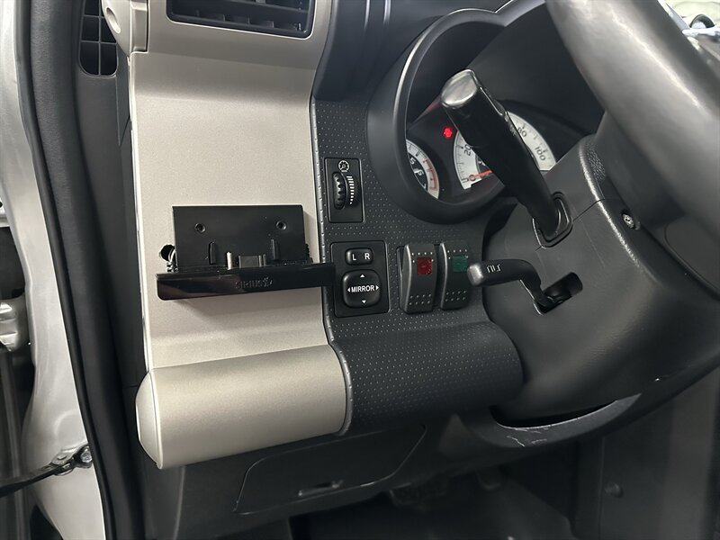 Used 2007 Toyota FJ Cruiser 4WD w/ Upgrade Pkg 2 image 26