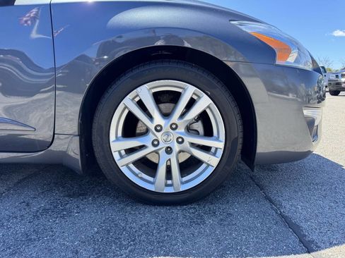 Used 2013 Nissan Altima 3.5 SV FWD image 12