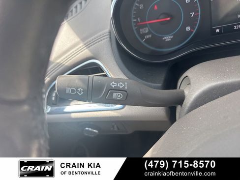 Used 2017 Chevrolet Cruze Premier w/ Enhanced Convenience Package image 17