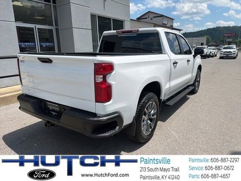 Used 2025 Chevrolet Silverado 1500 W/T AWD/4WD image 3