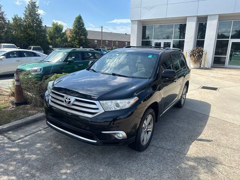 Used 2012 Toyota Highlander Limited FWD image 3