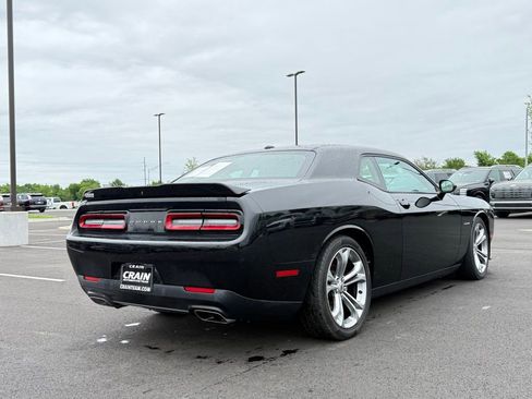 Used 2021 Dodge Challenger R/T RWD image 5
