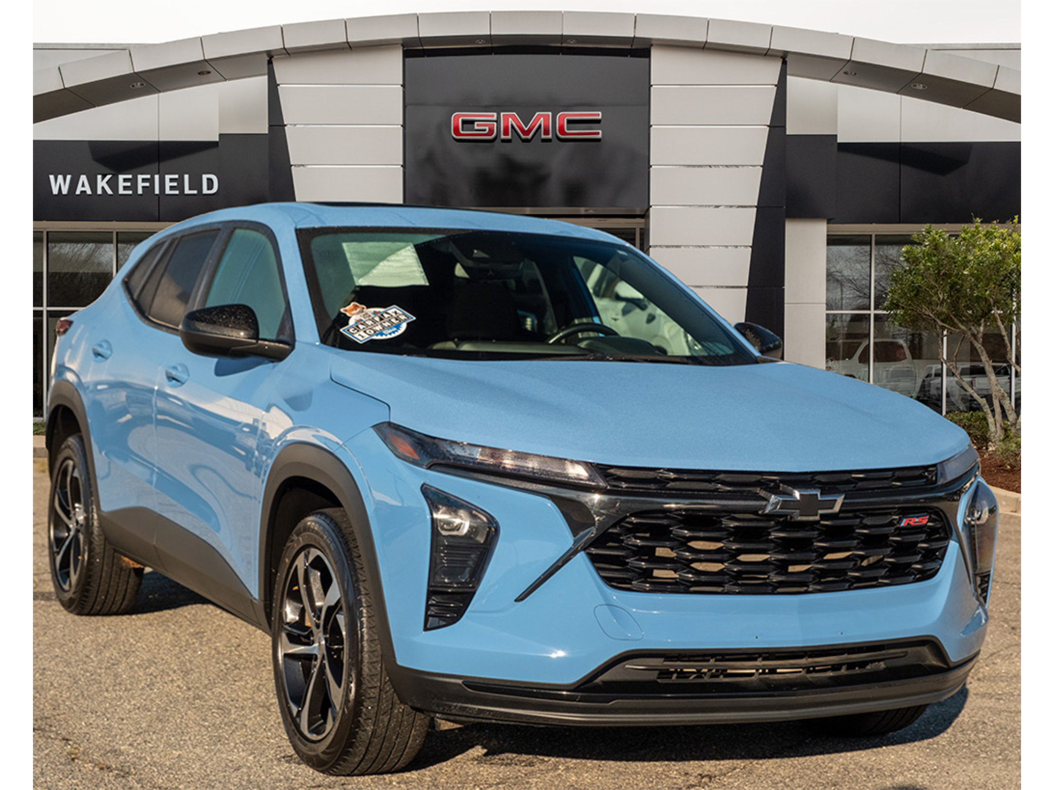 Used 2024 Chevrolet Trax RS w/ Sunroof Package FWD image 1