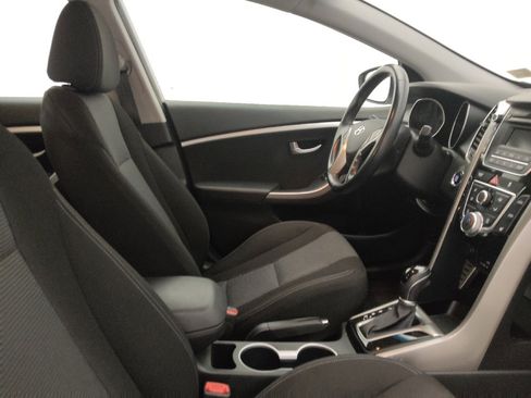 Used 2016 Hyundai Elantra GT w/ Option Group 02 image 21