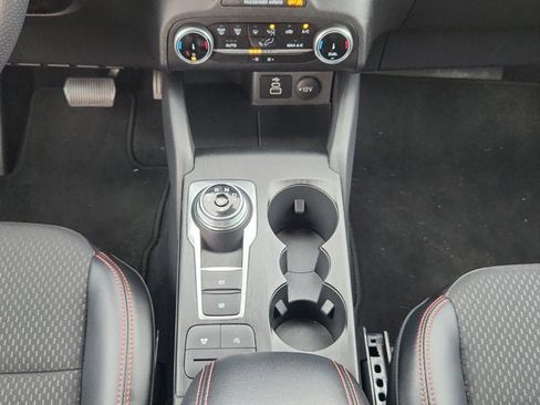 Used 2025 Ford Escape ST-Line image 11