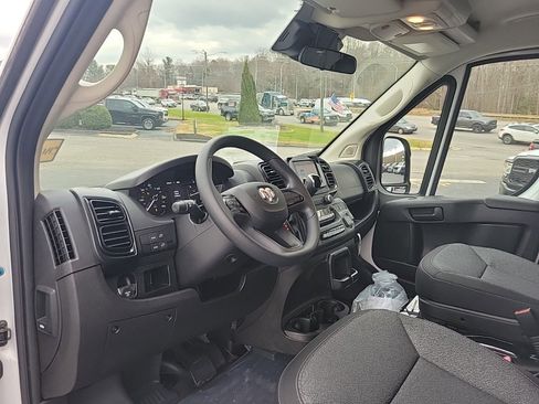 New 2024 RAM ProMaster 2500 w/ Upfitter's Prep Package image 19