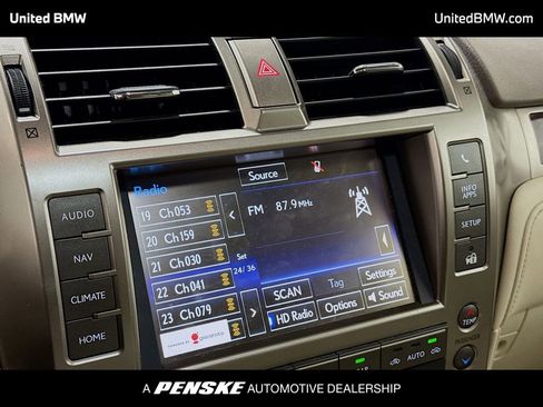 Used 2017 Lexus GX 460 image 8