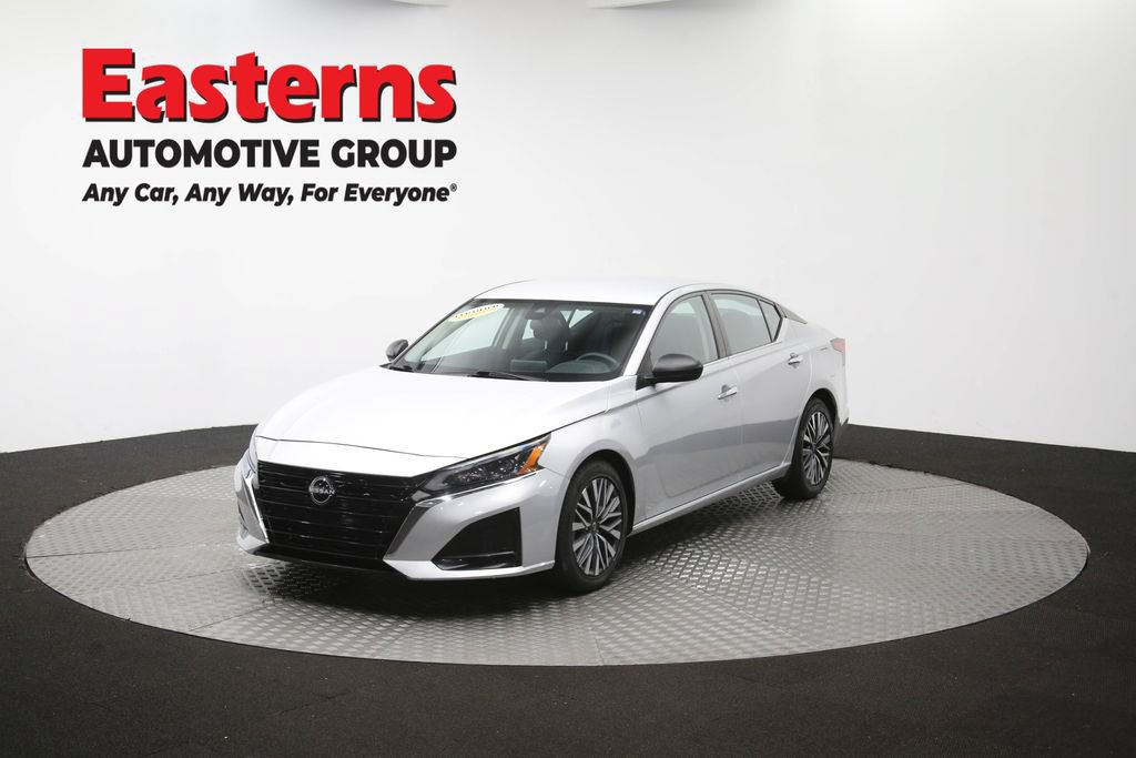 Used 2024 Nissan Altima 2.5 SV FWD image 57