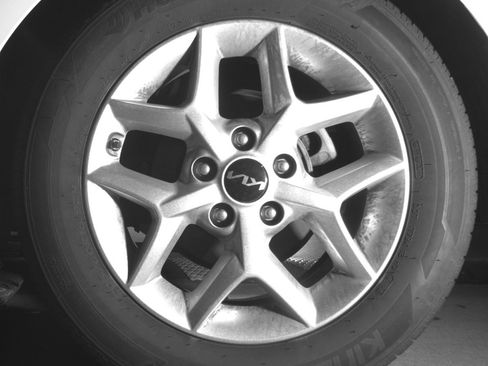 Used 2025 Kia Soul LX w/ LX Technology Package image 14