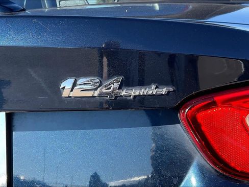 Used 2018 FIAT 124 Spider Abarth w/ Convenience Group image 7
