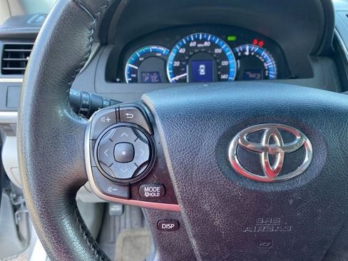 Used 2013 Toyota Camry XLE image 18
