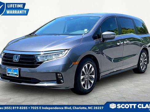 Used 2024 Honda Odyssey EX-L image 3