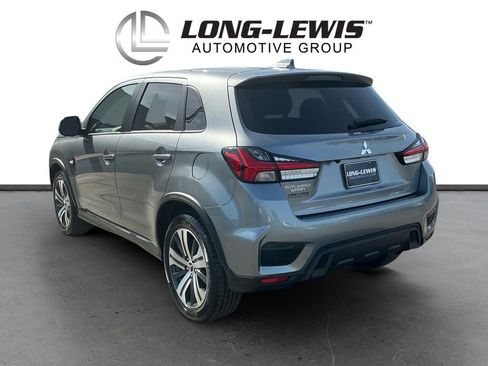 Used 2025 Mitsubishi Outlander ES image 4