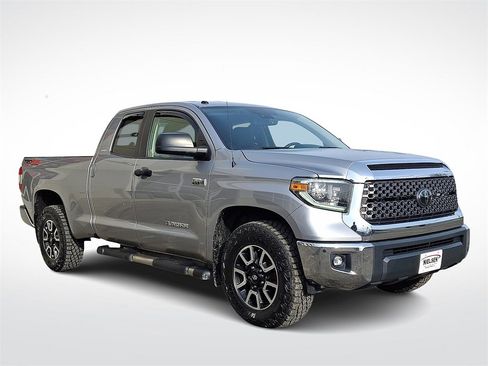 Used 2018 Toyota Tundra SR5 image 1