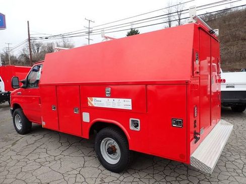 New 2026 Ford E-350 and Econoline 350 Super Duty w/ Interior Upgrade Package image 4