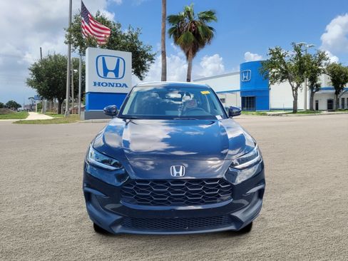Used 2024 Honda HR-V LX image 2