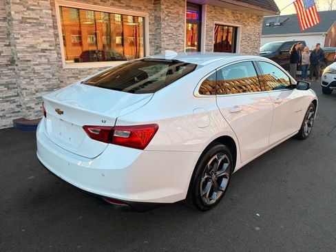 Used 2024 Chevrolet Malibu LT FWD image 5