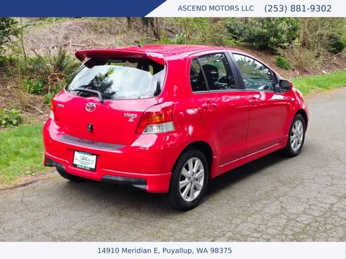 Used 2009 Toyota Yaris S FWD image 5