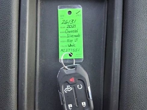 Used 2021 Chevrolet Silverado 1500 LT image 9