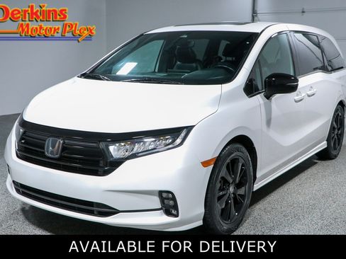 Used 2023 Honda Odyssey Sport image 1