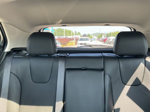 Used 2022 Buick Encore GX Essence w/ Experience Buick Package image 14