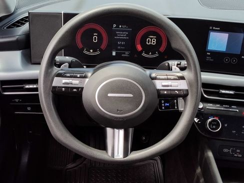 Used 2025 Hyundai Sonata SEL FWD image 25
