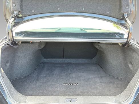 Used 2024 Nissan Sentra SV FWD image 20