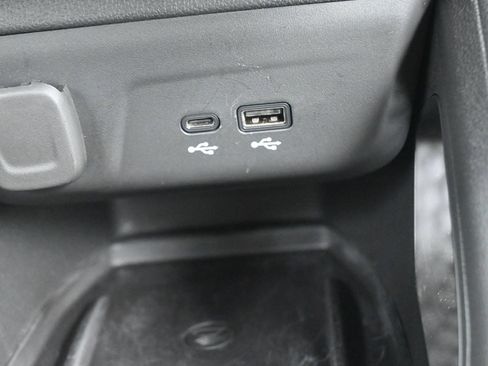 Used 2024 Chevrolet TrailBlazer RS w/ Convenience Package AWD/4WD image 29