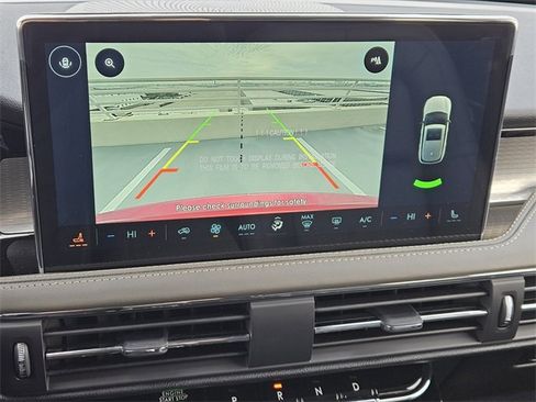 New 2026 Lincoln Corsair Premiere image 17