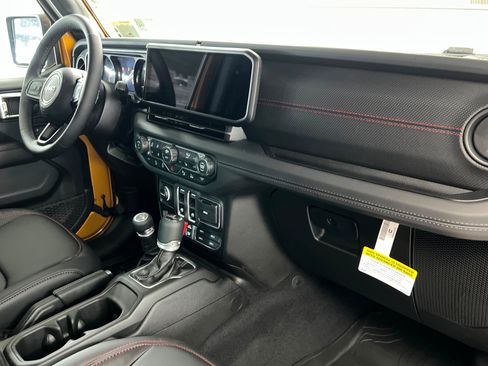 New 2026 Jeep Wrangler Rubicon AWD/4WD image 20