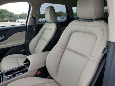 New 2026 Lincoln Corsair Premiere image 22