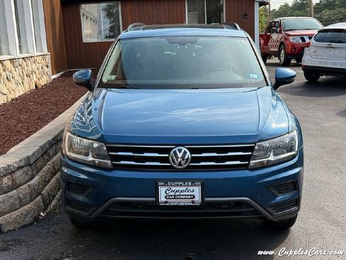 Used 2020 Volkswagen Tiguan SE w/ Panoramic Sunroof Package image 10