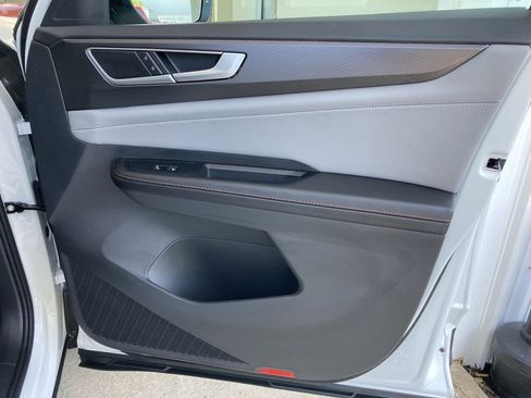 New 2026 Volkswagen Atlas Peak Edition image 39