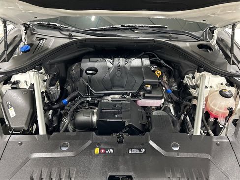 Used 2022 Genesis GV70 2.5T image 28