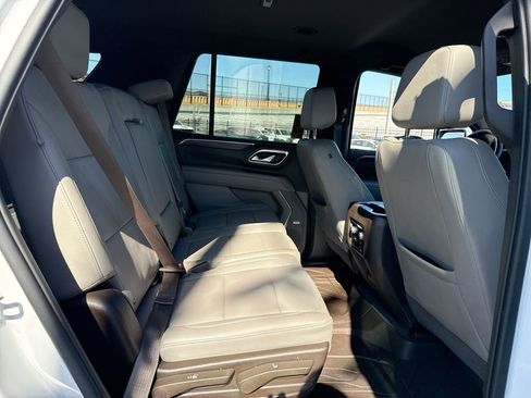 Used 2022 Chevrolet Tahoe LT image 28