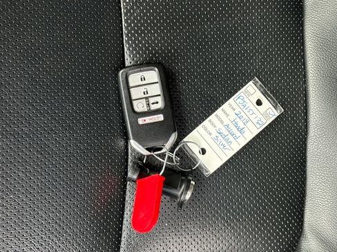 Used 2018 Honda Accord EX-L image 26