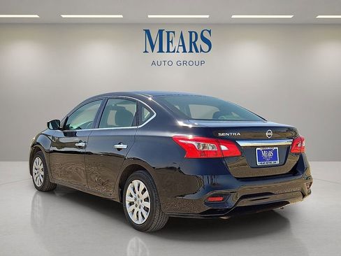 Used 2019 Nissan Sentra S image 3