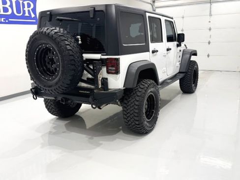 Used 2016 Jeep Wrangler Unlimited Sport w/ Connectivity Group image 10