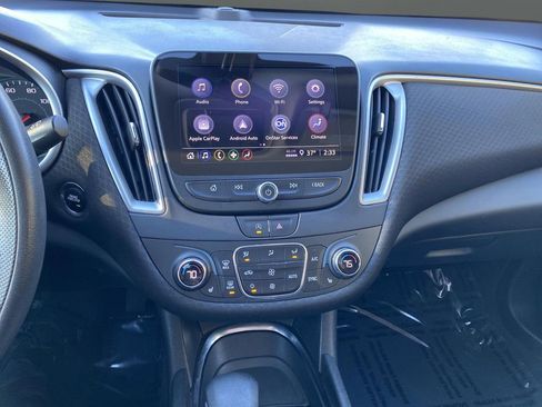 Used 2022 Chevrolet Malibu LT image 8