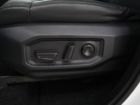 Used 2024 Toyota Tundra SR5 w/ SR5 Premium Package AWD/4WD image 27