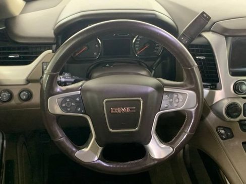 Used 2016 GMC Yukon SLT AWD/4WD image 31