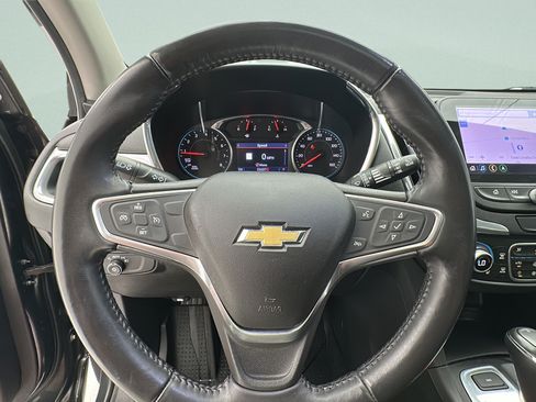 Used 2019 Chevrolet Equinox LT AWD/4WD image 16