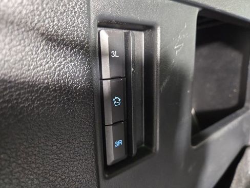 Used 2019 Ford Expedition XLT w/ Equipment Group 201A AWD/4WD image 34
